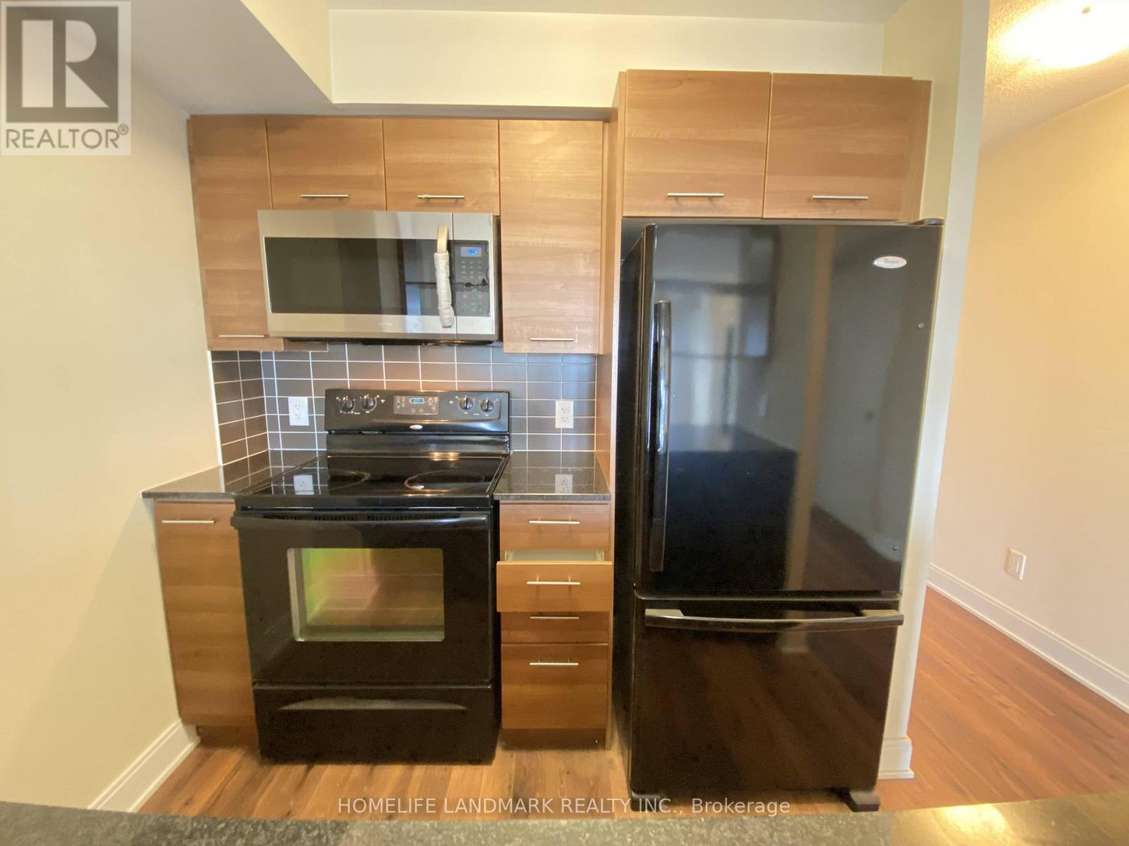 1525 - 135 Village Green Square, Toronto, Ontario  M1S 0G4 - Photo 7 - E12734772