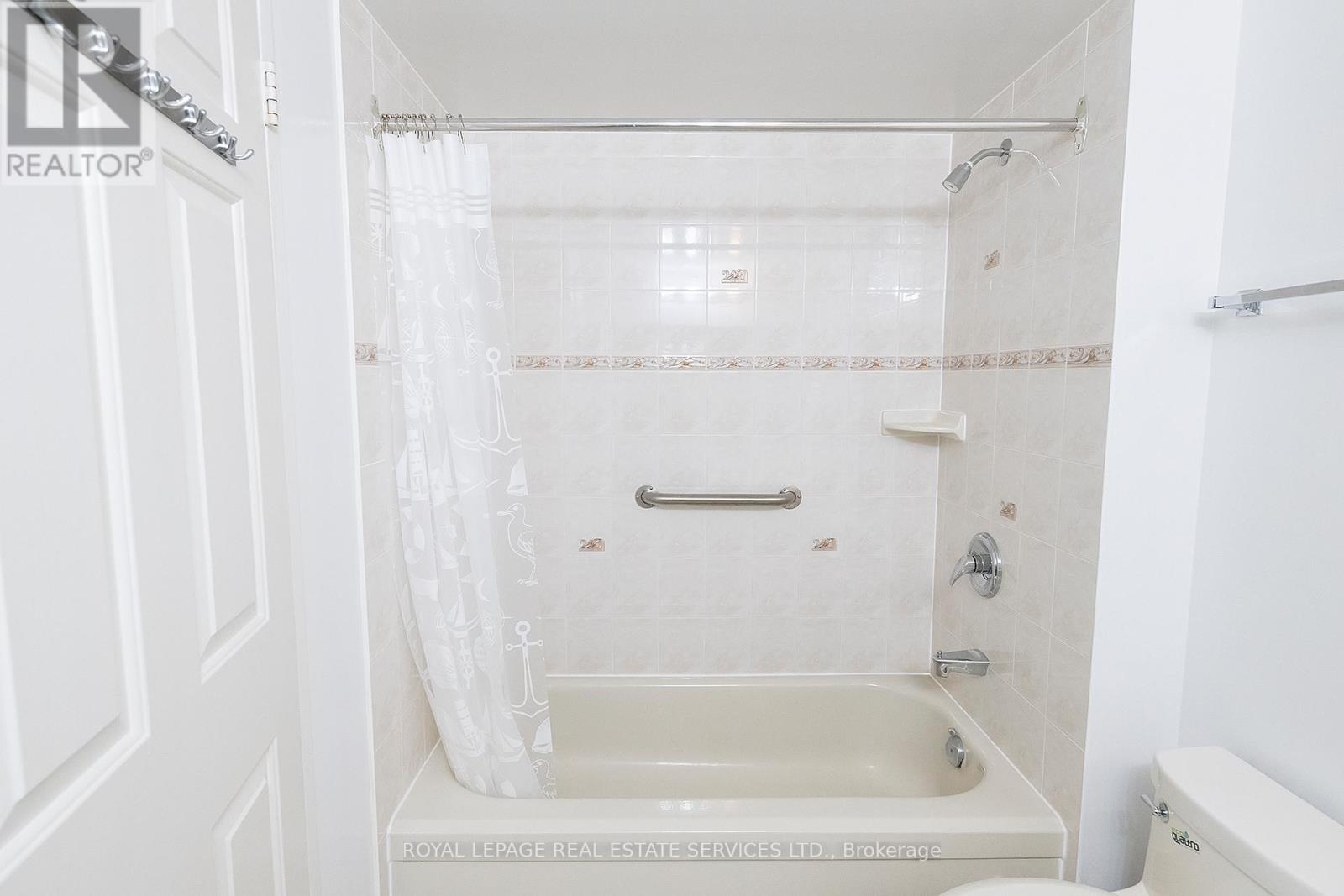 702 - 175 Bamburgh Circle, Toronto, Ontario  M1W 3X8 - Photo 9 - E12734812