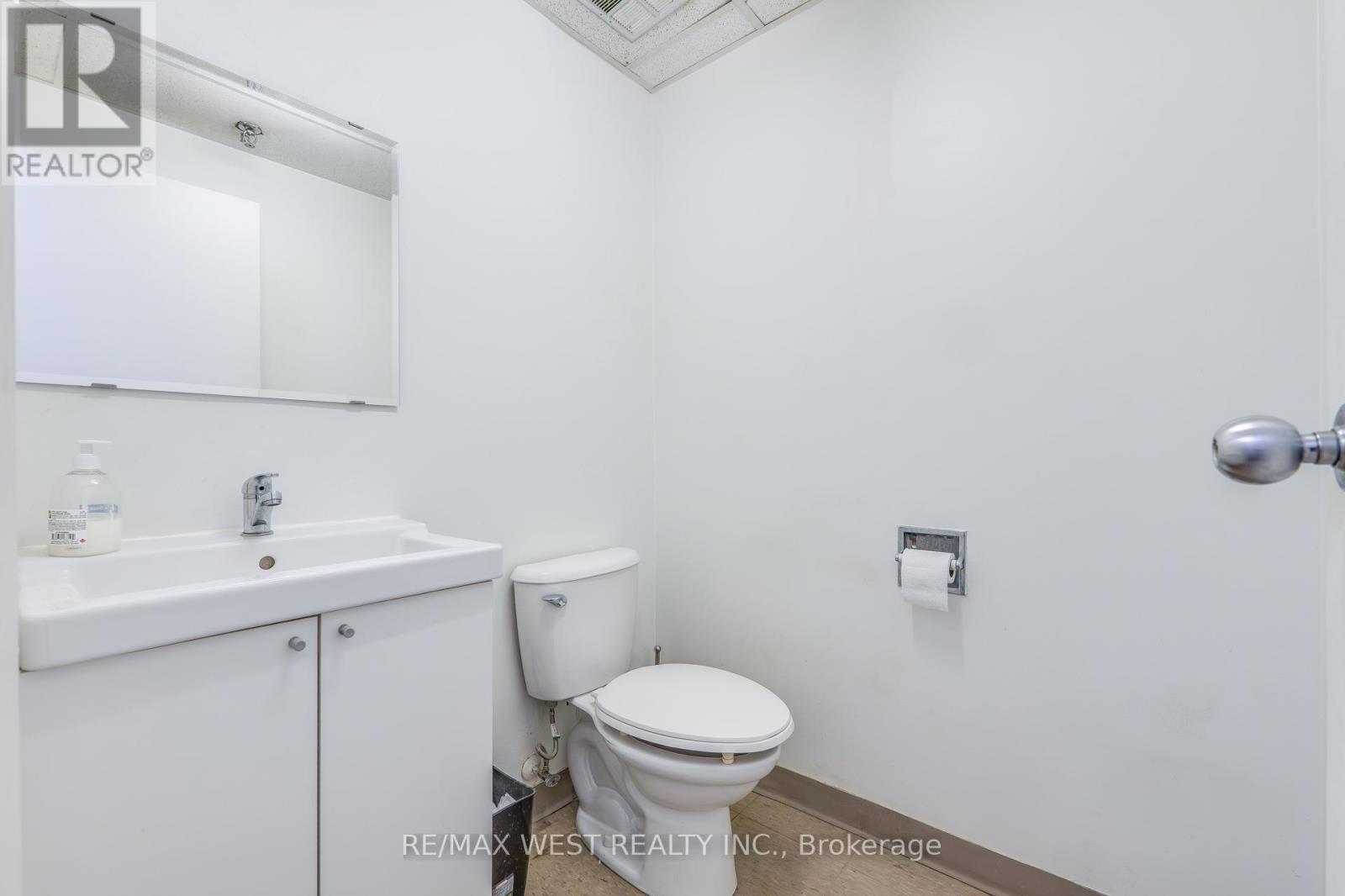 8 - 116 Viceroy Road, Vaughan, Ontario  L4K 2M1 - Photo 21 - N12734766