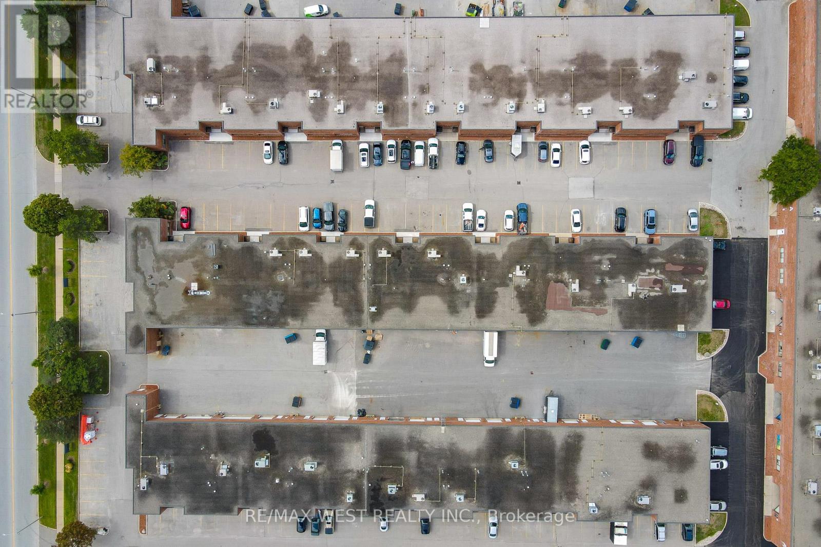 8 - 116 Viceroy Road, Vaughan, Ontario  L4K 2M1 - Photo 6 - N12734766