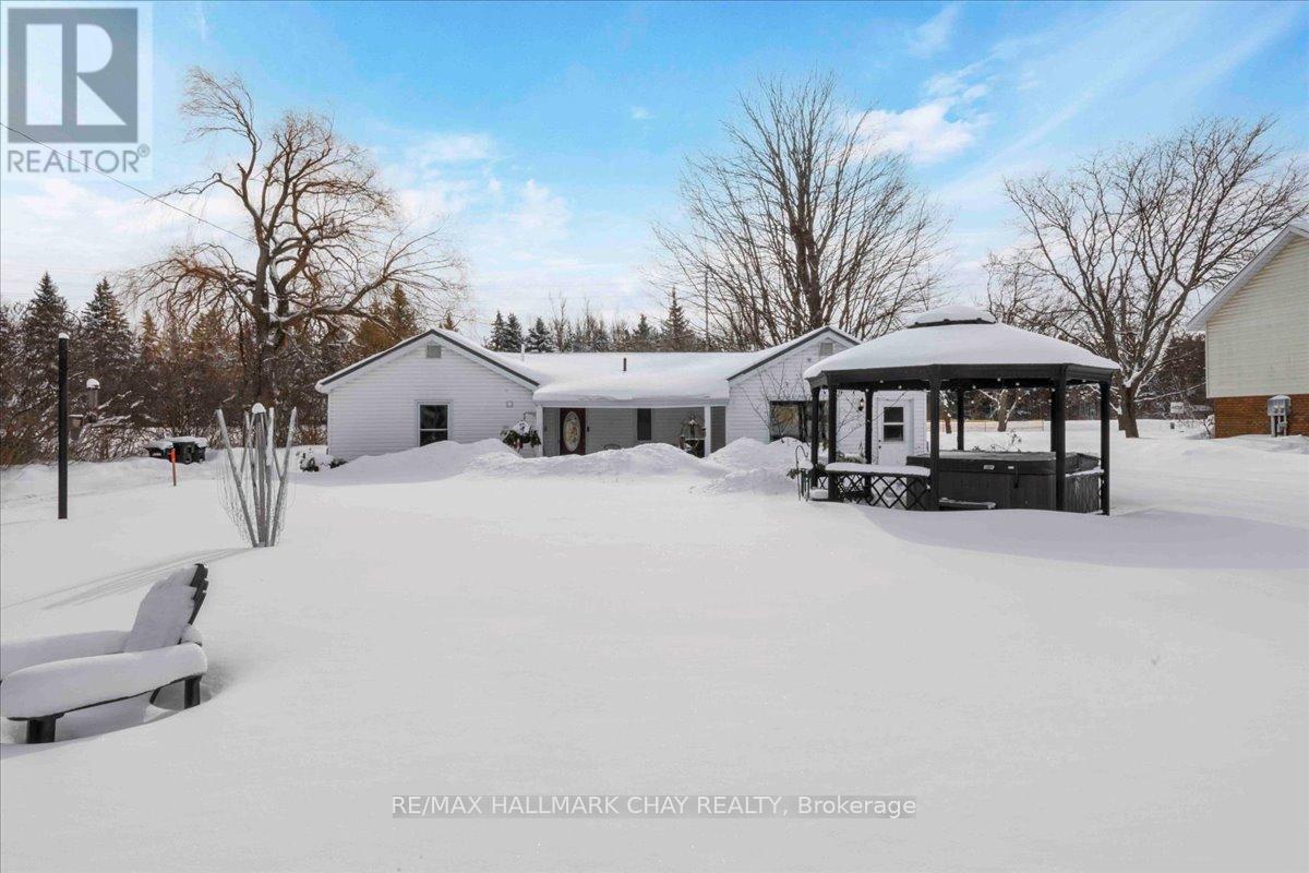 3302 Innisfil Beach Road, Innisfil, Ontario  L9S 4C7 - Photo 22 - N12734828