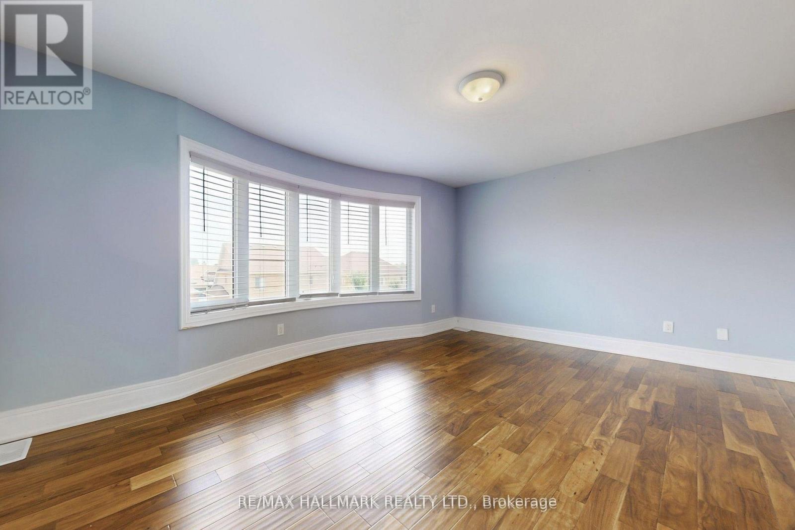 61 Mcisaac Drive, Springwater, Ontario  L4M 4S4 - Photo 24 - S12734814