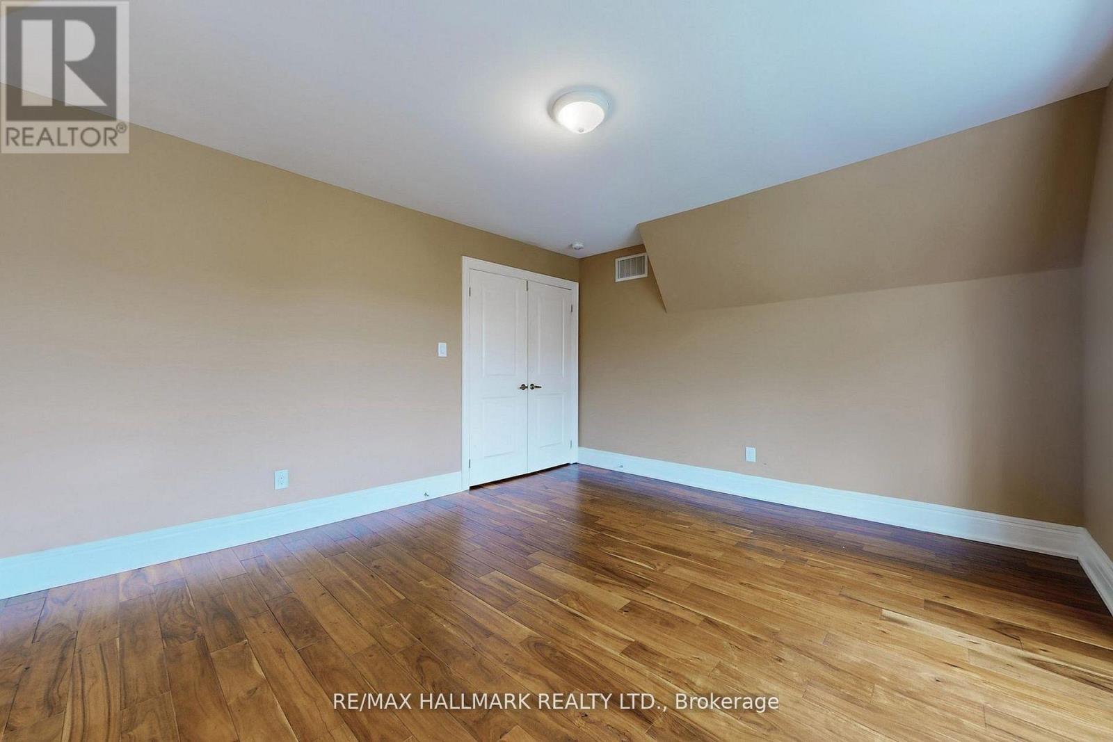 61 Mcisaac Drive, Springwater, Ontario  L4M 4S4 - Photo 32 - S12734814