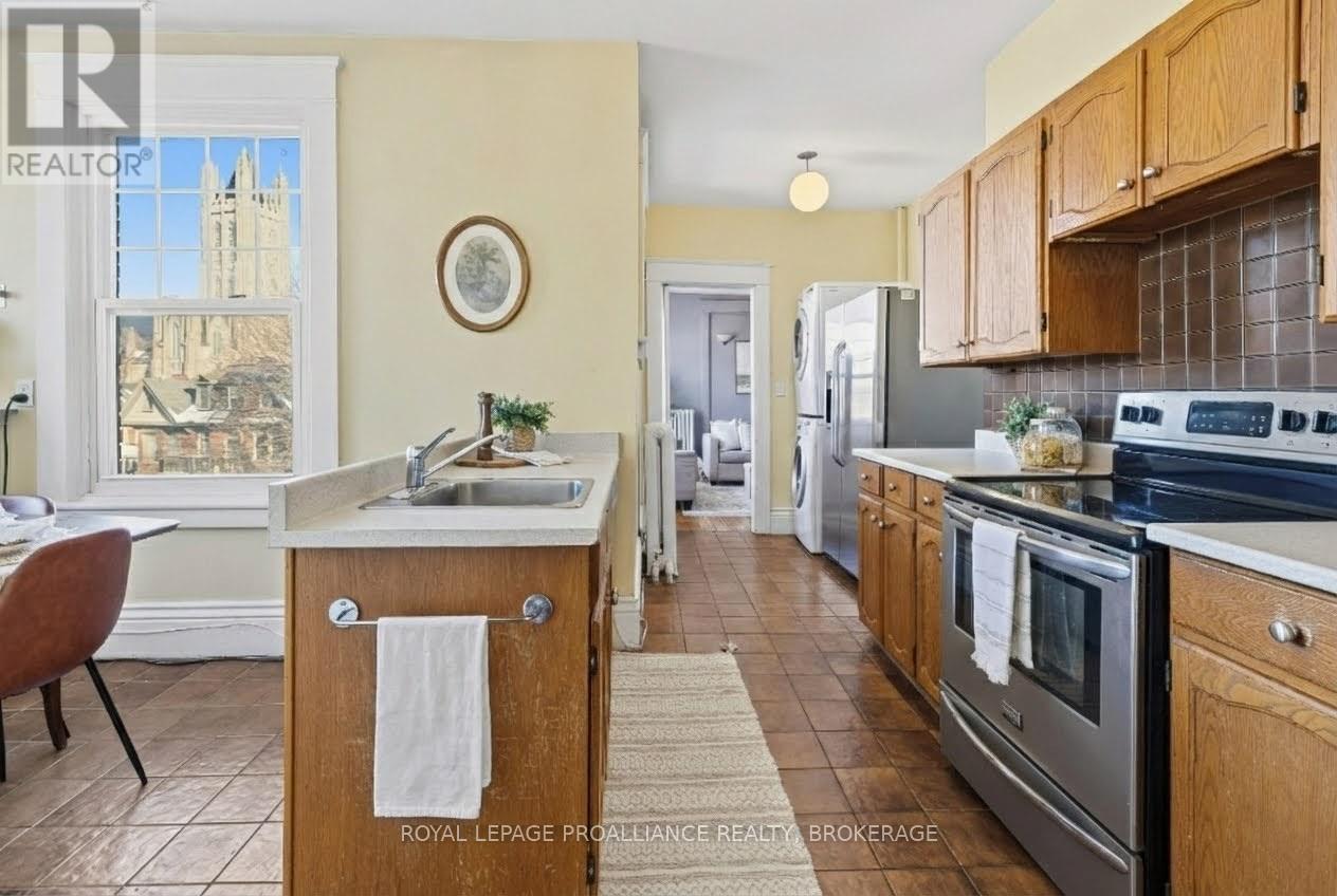 6 - 244 Barrie Street, Kingston, Ontario  K7L 3K5 - Photo 16 - X12733568