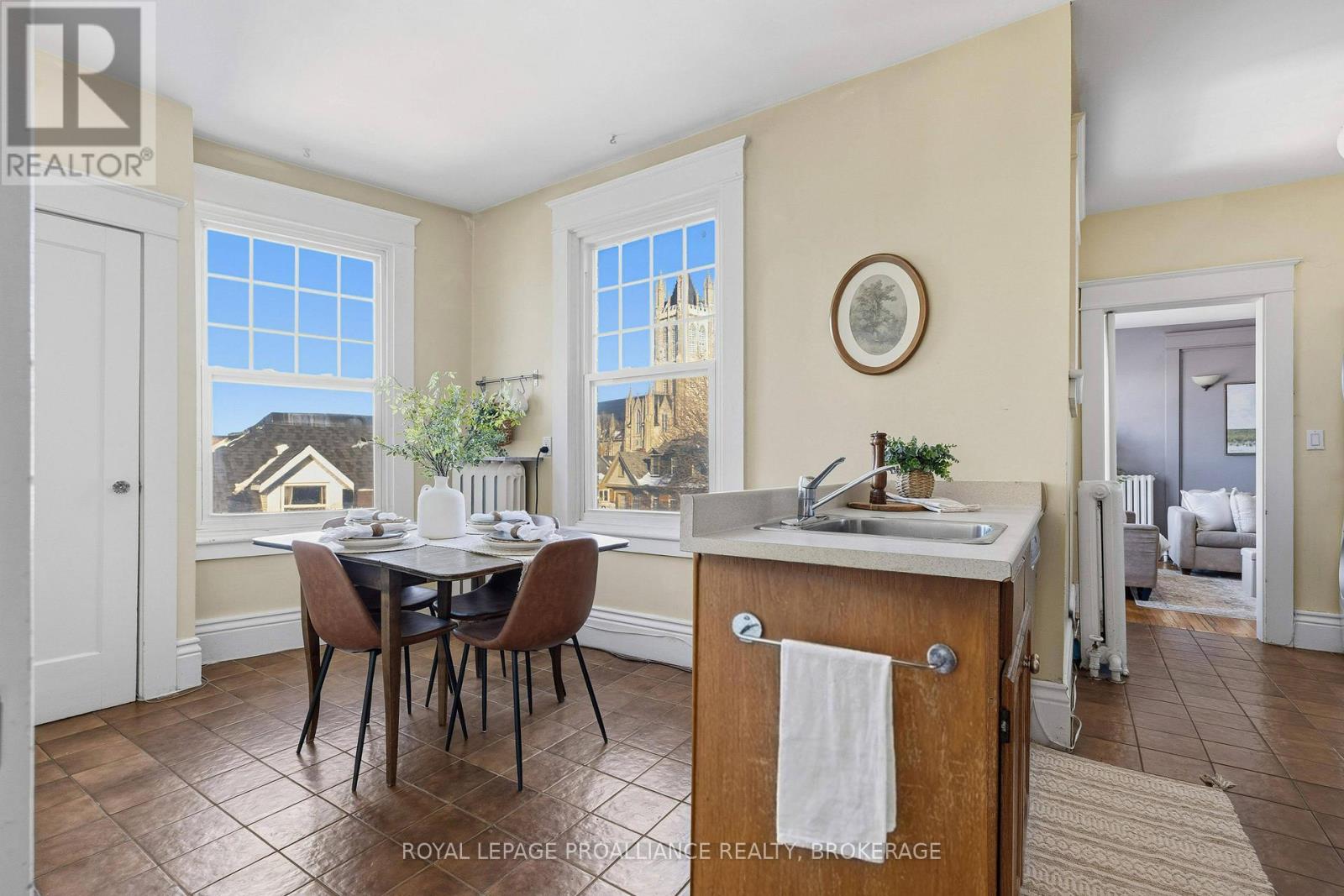 6 - 244 Barrie Street, Kingston, Ontario  K7L 3K5 - Photo 17 - X12733568