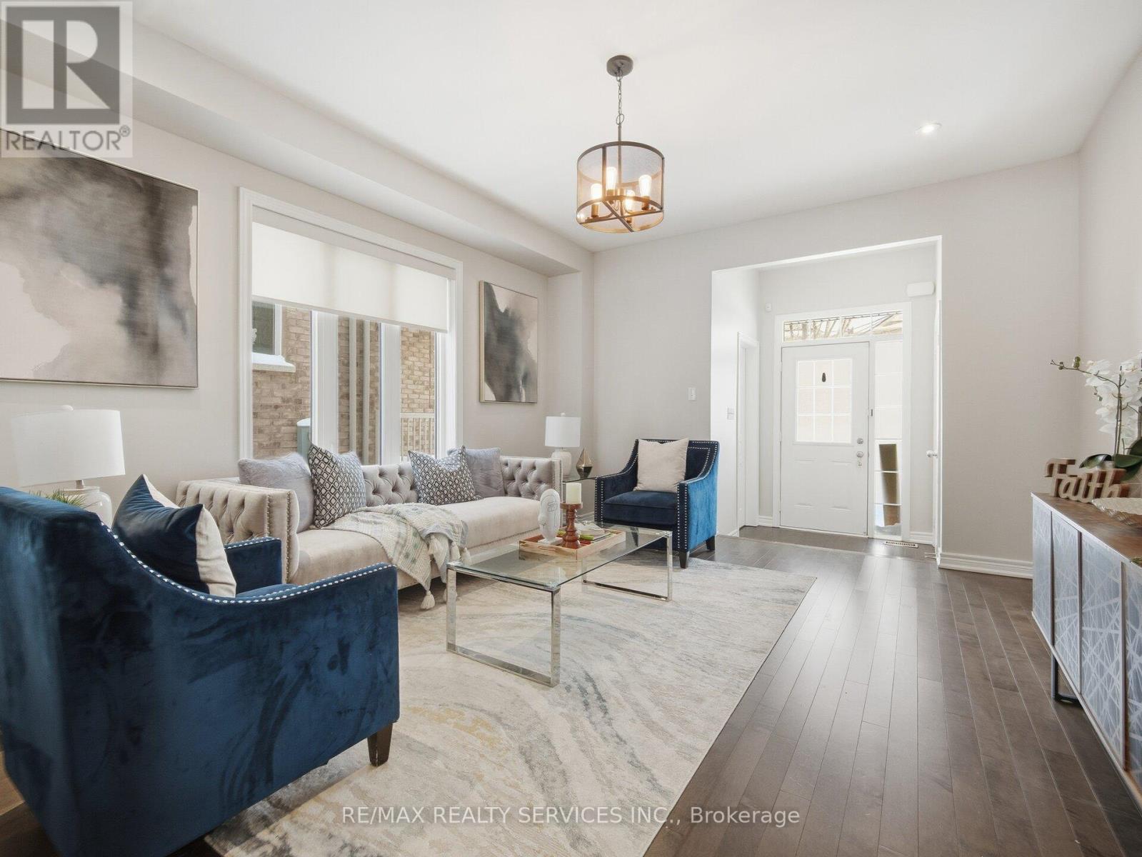 26 Yellow Sorrel Road, Brampton, Ontario  L6R 3V7 - Photo 4 - W12734790