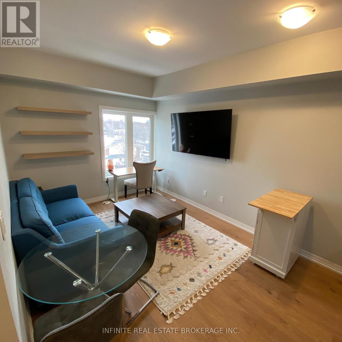 310 - 400 The East Mall, Toronto, Ontario  M9B 3Z9 - Photo 4 - W12734838