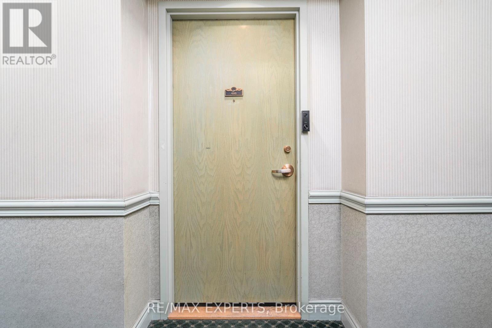 406 - 10 Dayspring Circle, Brampton, Ontario  L6P 1B9 - Photo 4 - W12734842