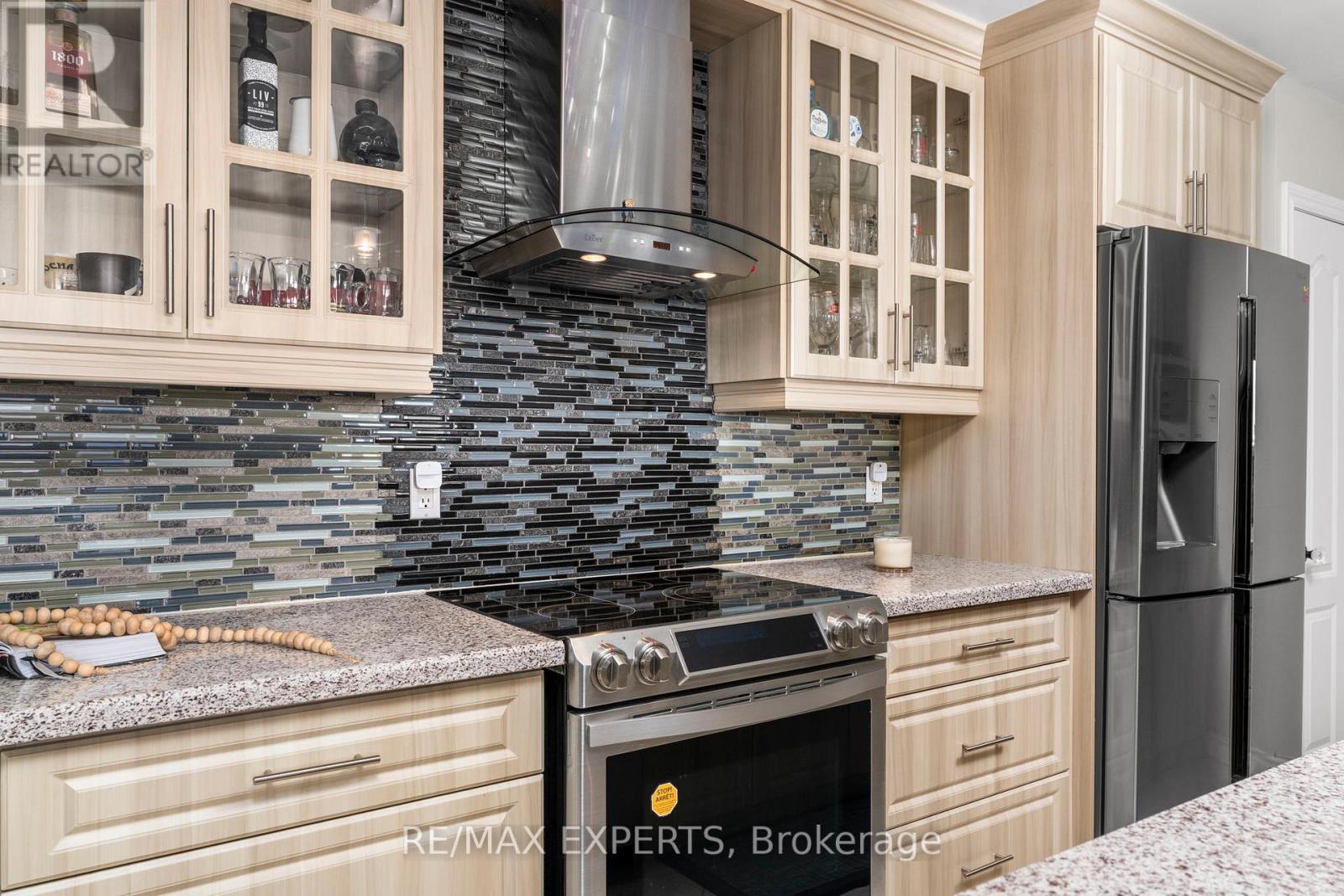 406 - 10 Dayspring Circle, Brampton, Ontario  L6P 1B9 - Photo 8 - W12734842