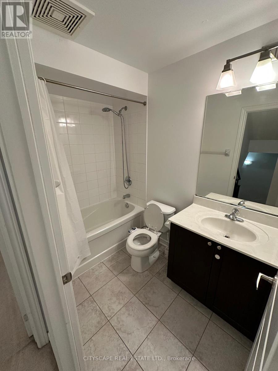 121 - 383 Prince Of Wales Drive, Mississauga, Ontario  L5B 0C7 - Photo 12 - W12734856