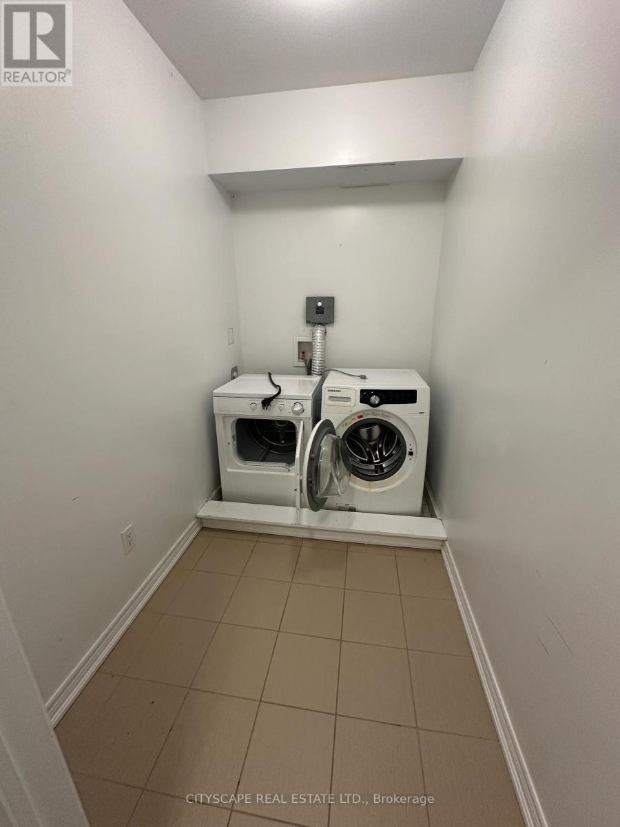 121 - 383 Prince Of Wales Drive, Mississauga, Ontario  L5B 0C7 - Photo 17 - W12734856