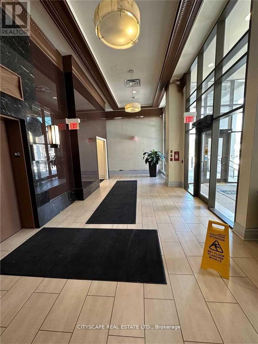 121 - 383 Prince Of Wales Drive, Mississauga, Ontario  L5B 0C7 - Photo 33 - W12734856