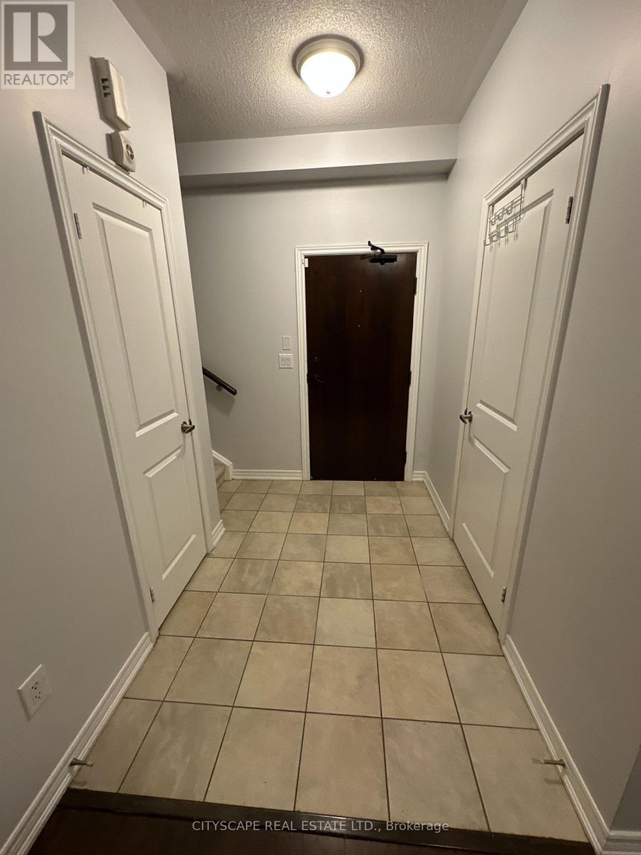 121 - 383 Prince Of Wales Drive, Mississauga, Ontario  L5B 0C7 - Photo 9 - W12734856