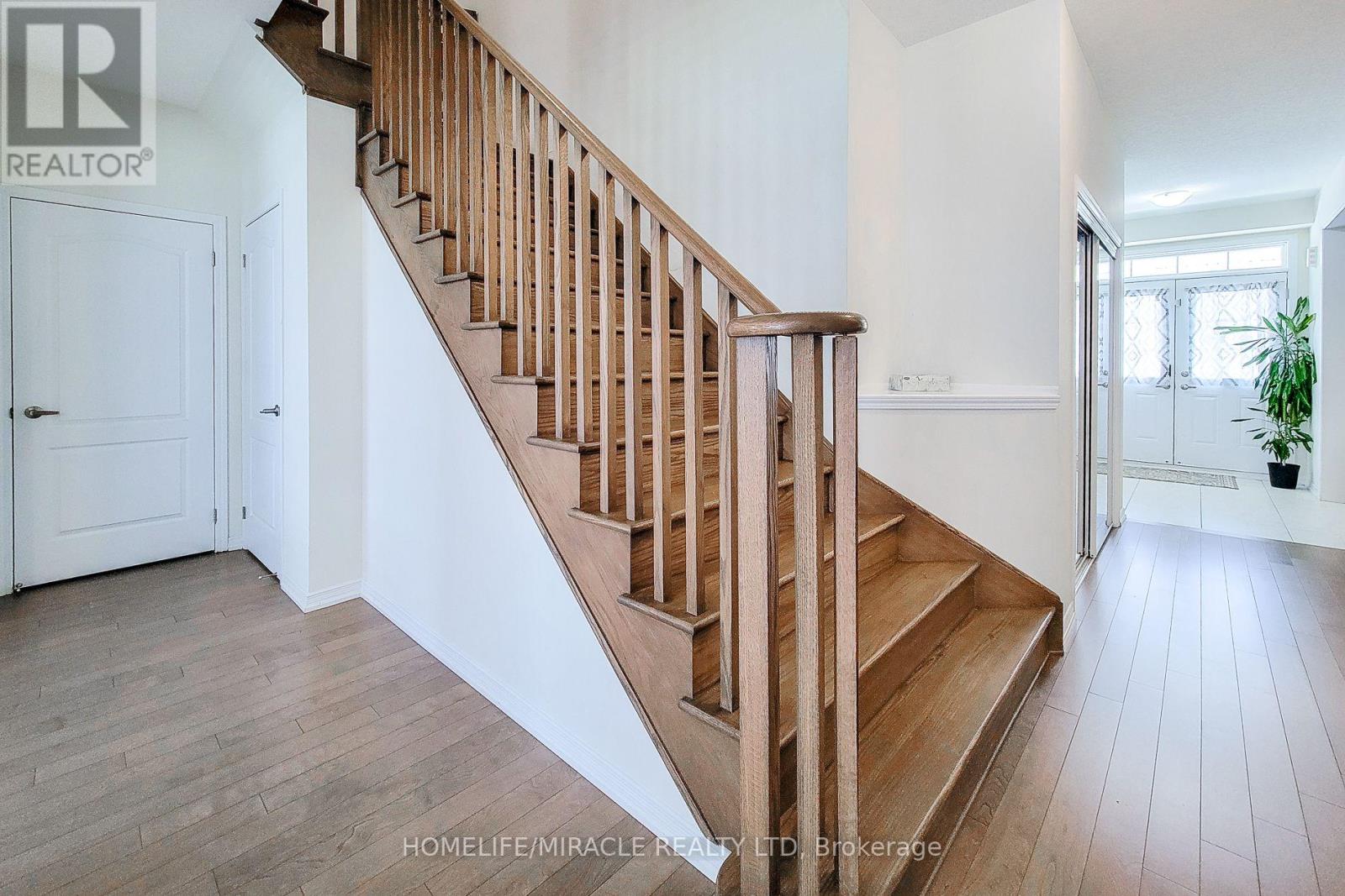 Upper - 11 Seanesy Drive, Thorold, Ontario  L3B 0G1 - Photo 12 - X12734836