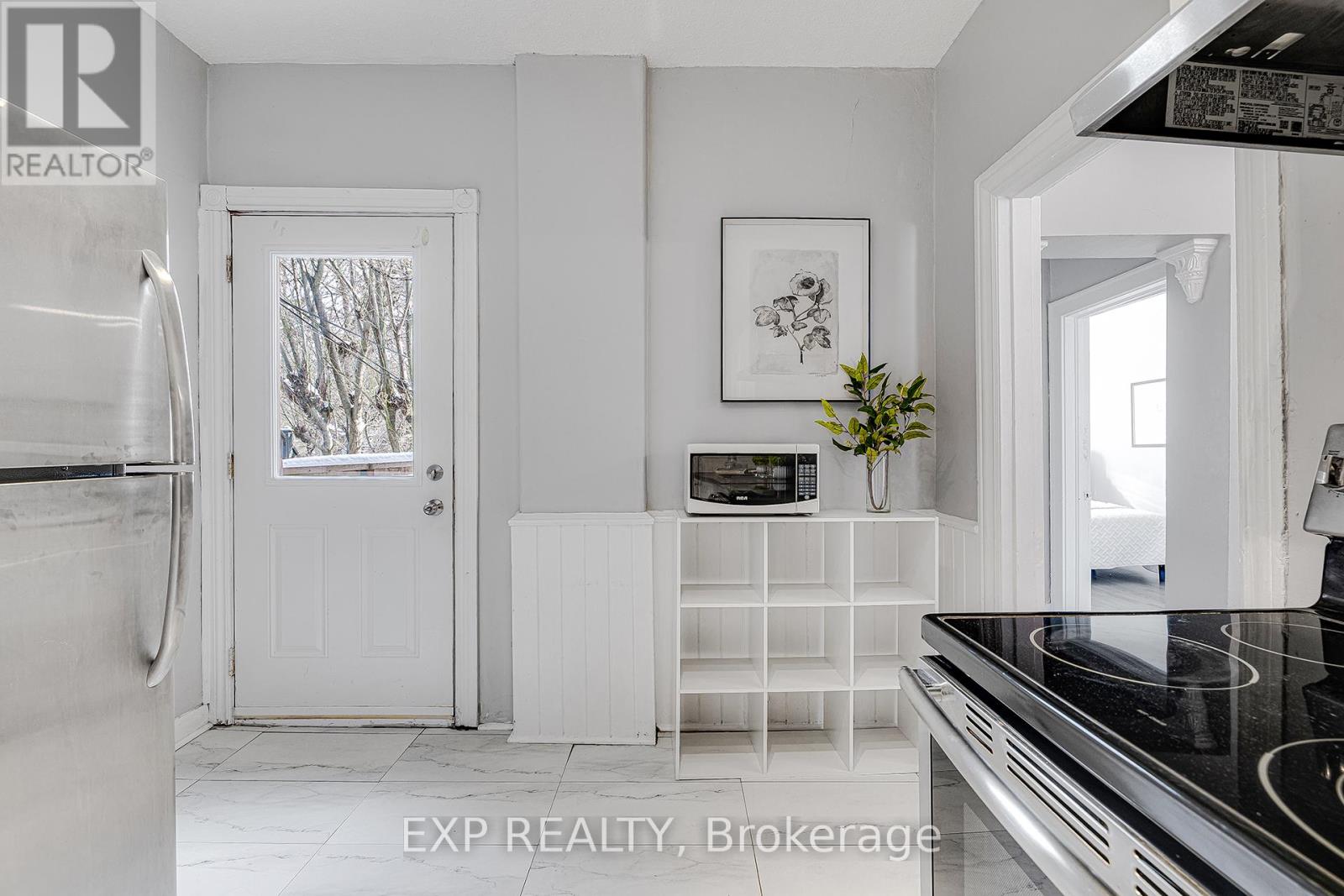 4 Madison Avenue, Hamilton, Ontario  L8L 5Y3 - Photo 11 - X12734840