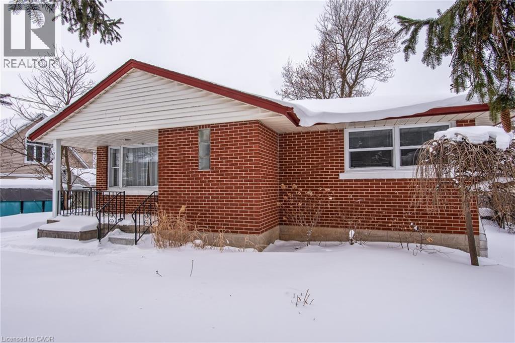 120 FOURTH Avenue, Kitchener, Ontario