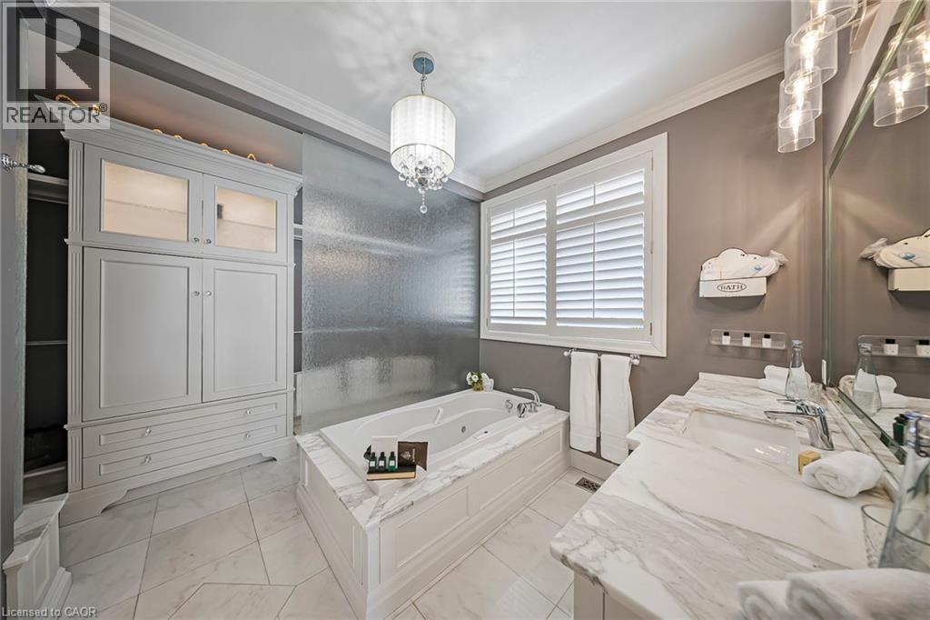 333 Milla Court, Waterloo, Ontario  N2L 6N4 - Photo 18 - 40800794