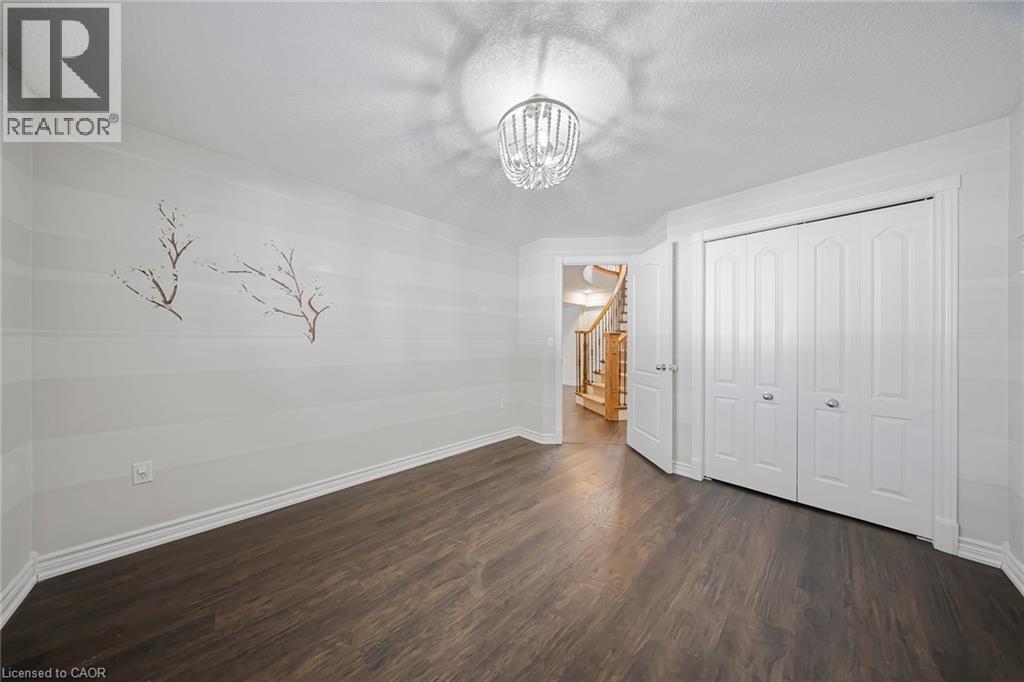 333 Milla Court, Waterloo, Ontario  N2L 6N4 - Photo 34 - 40800794