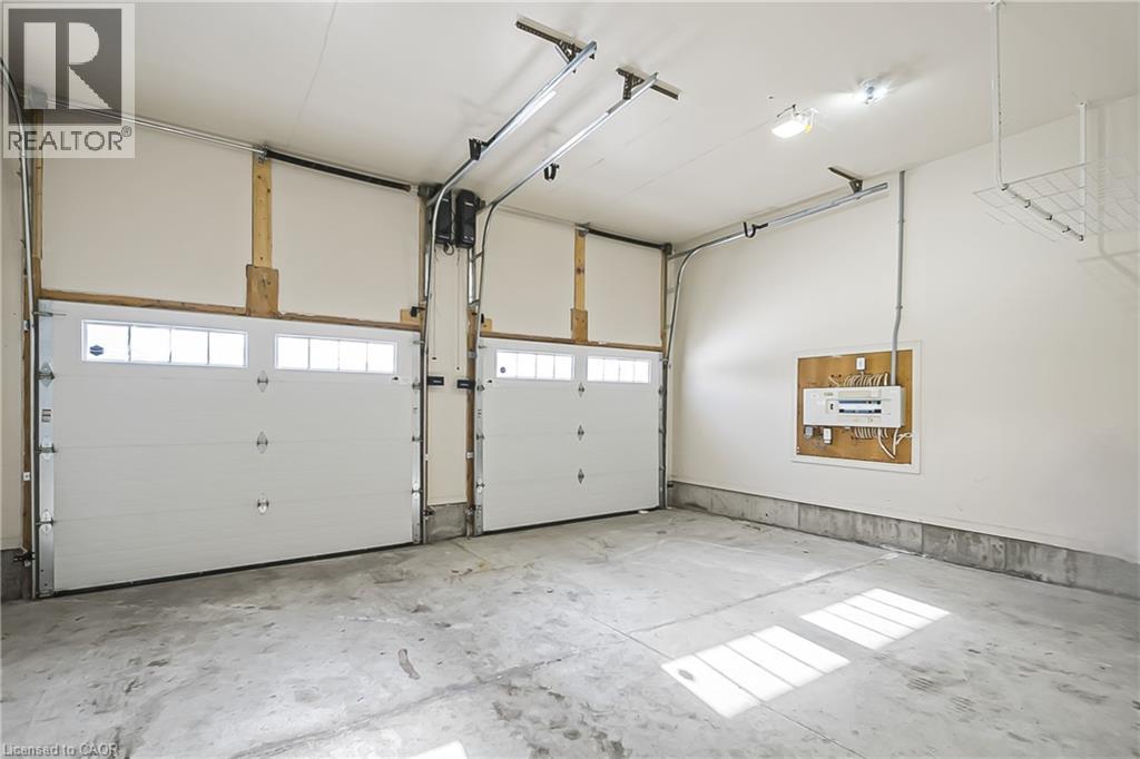 333 Milla Court, Waterloo, Ontario  N2L 6N4 - Photo 38 - 40800794