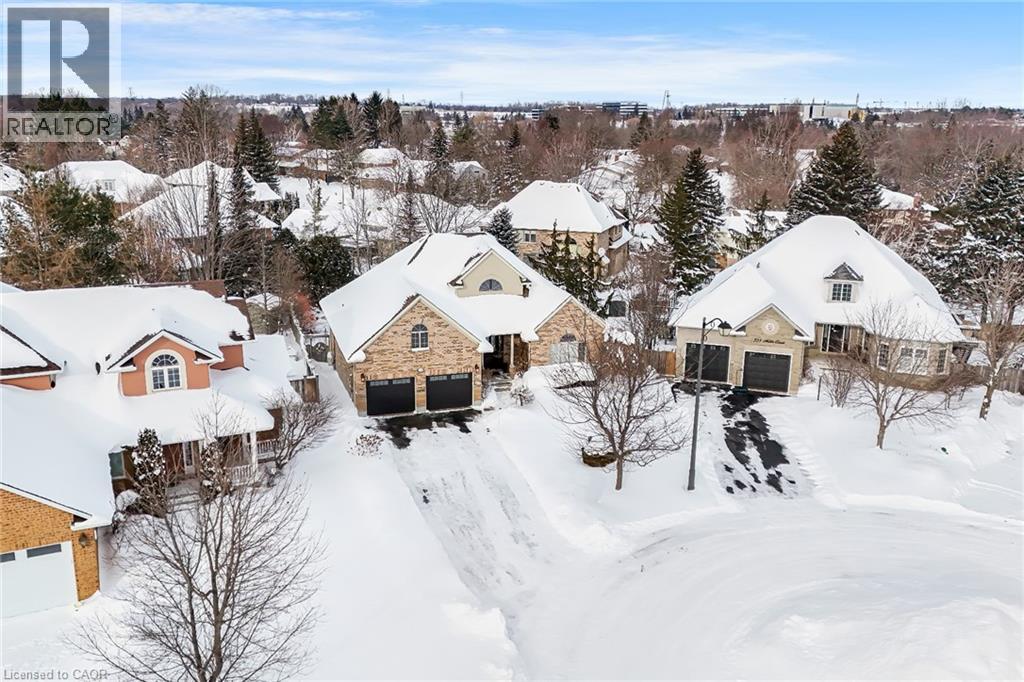 333 Milla Court, Waterloo, Ontario  N2L 6N4 - Photo 47 - 40800794