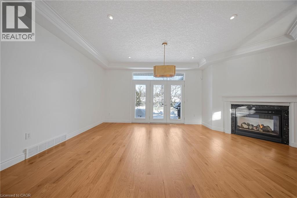 333 Milla Court, Waterloo, Ontario  N2L 6N4 - Photo 7 - 40800794