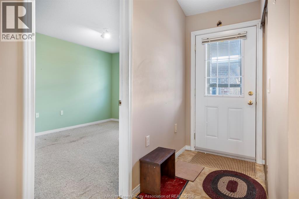 Photo 17 of 24 for 18-80 Centre Unit# 18