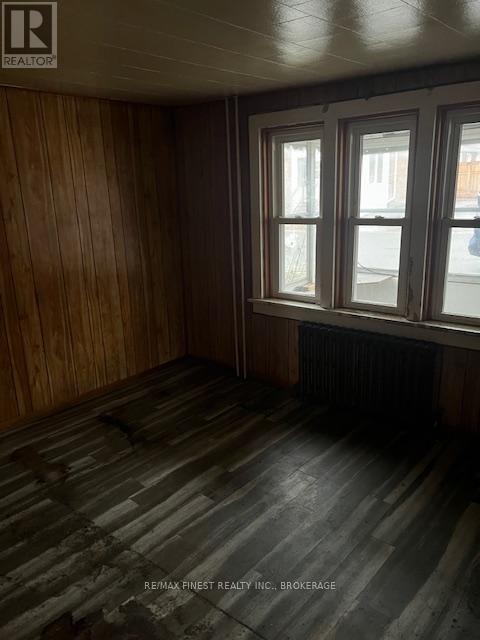 24 Mill Street W, Greater Napanee, Ontario K7R 1X4 - Photo 7 - X12734912