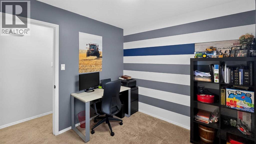 5813 50 Street, Taber, Alberta  T1G 1J6 - Photo 17 - A2281684