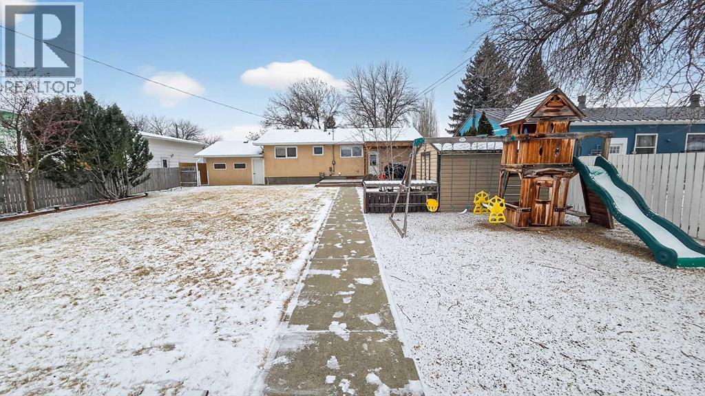 5813 50 Street, Taber, Alberta  T1G 1J6 - Photo 44 - A2281684