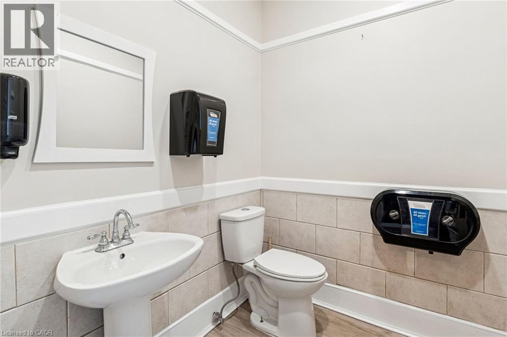 194-196 St. Paul Street, St. Catharines, Ontario  L2R 3M2 - Photo 23 - 40801147