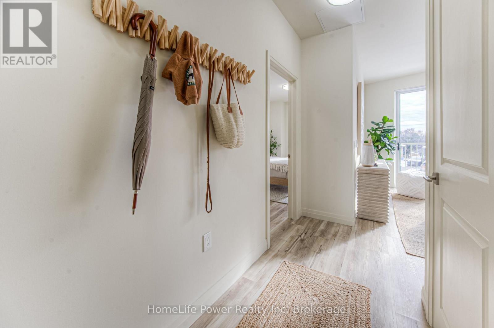 320 - 301 Westmount Road, Kitchener, Ontario  N2M 5M9 - Photo 8 - X12734952