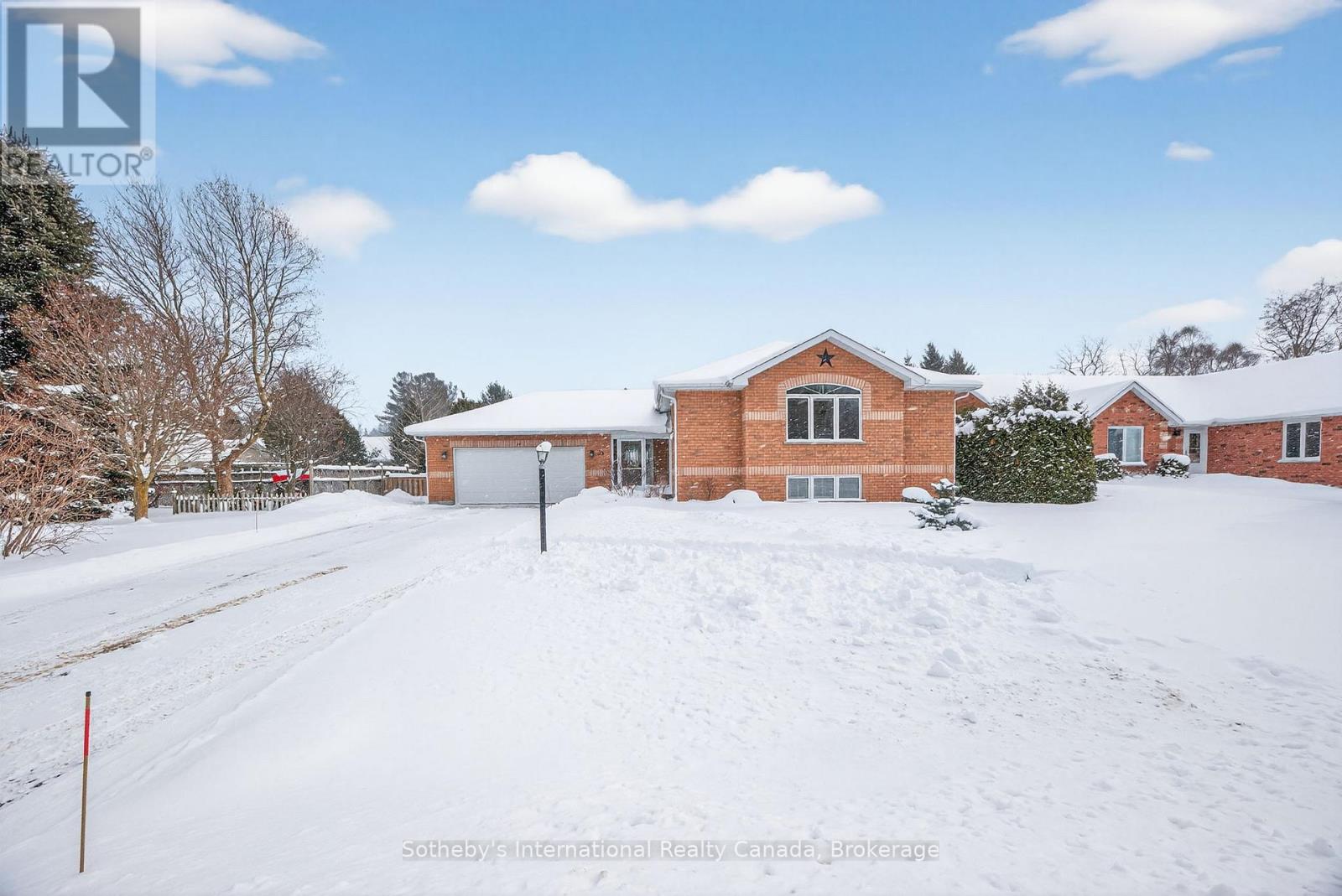 35 ELGIN STREET S, Blue Mountains, Ontario