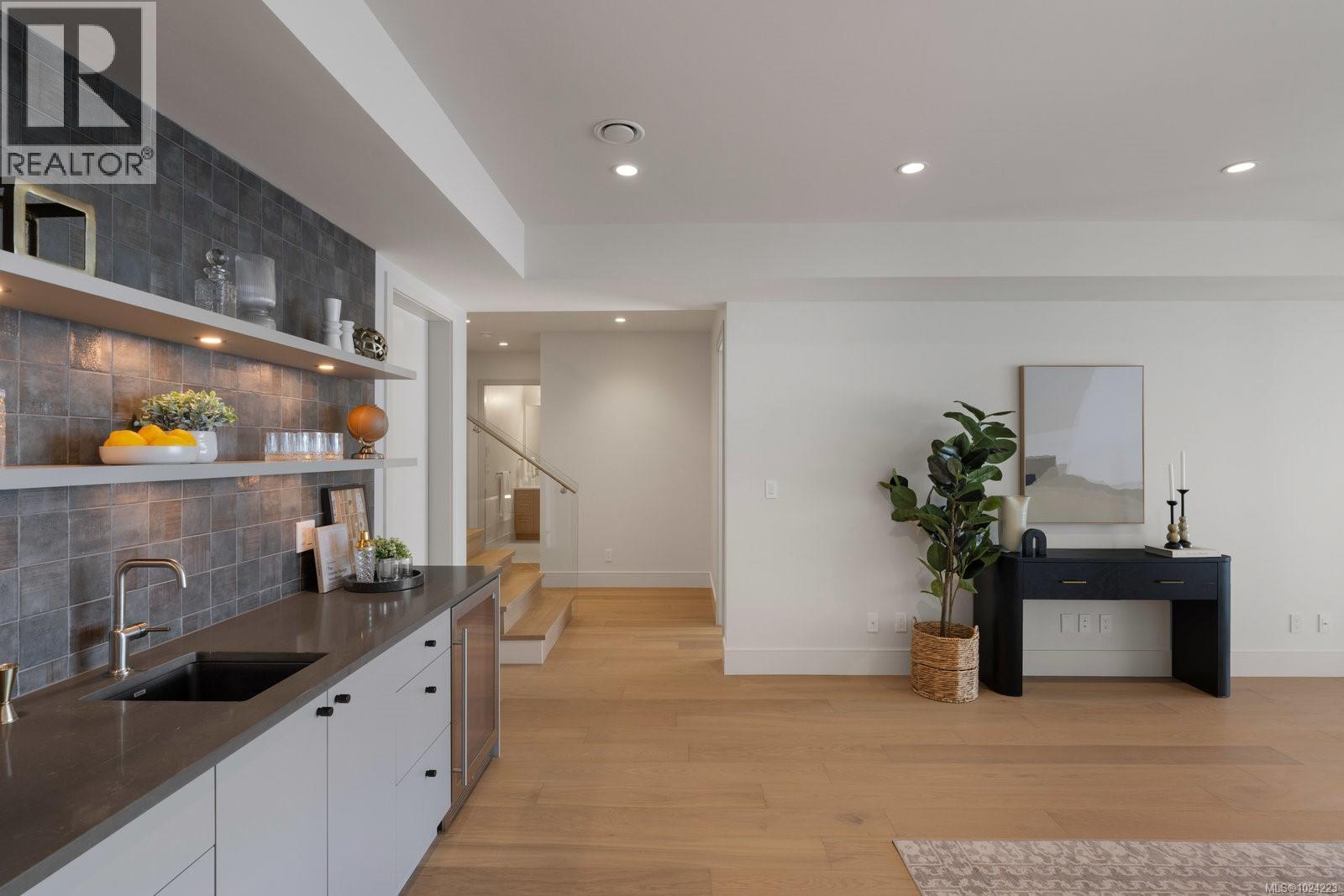 418 Lands End Rd, North Saanich, British Columbia  V8L 5L9 - Photo 36 - 1024223