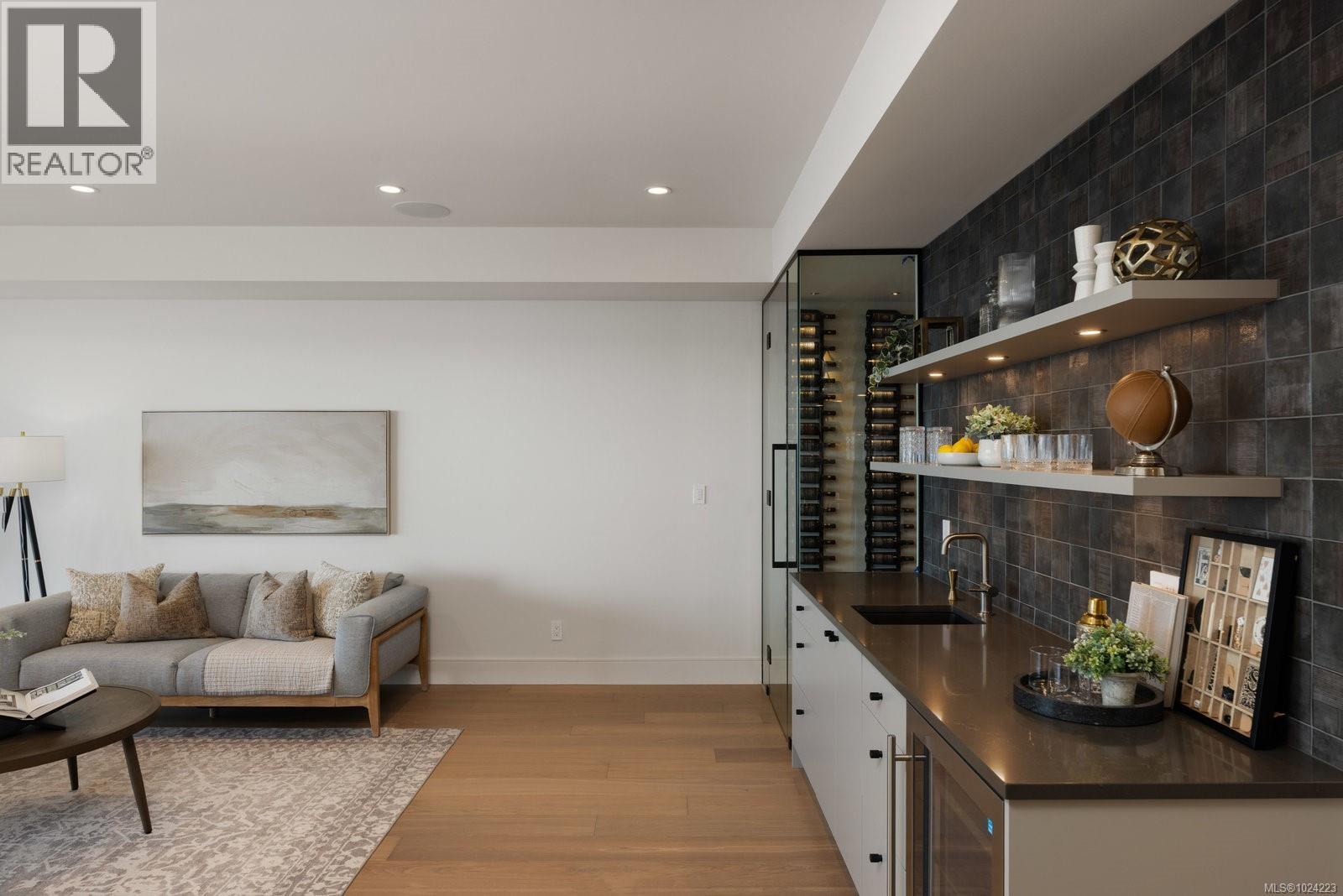 418 Lands End Rd, North Saanich, British Columbia  V8L 5L9 - Photo 38 - 1024223