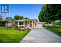 131 GRACEFIELD CRESCENT, Kitchener, Ontario