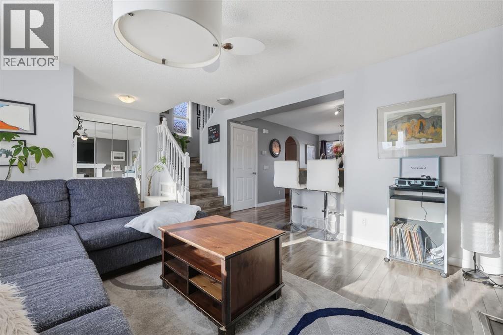 270 Sagewood Gardens Sw, Airdrie, Alberta  T4B 3A4 - Photo 7 - A2281938