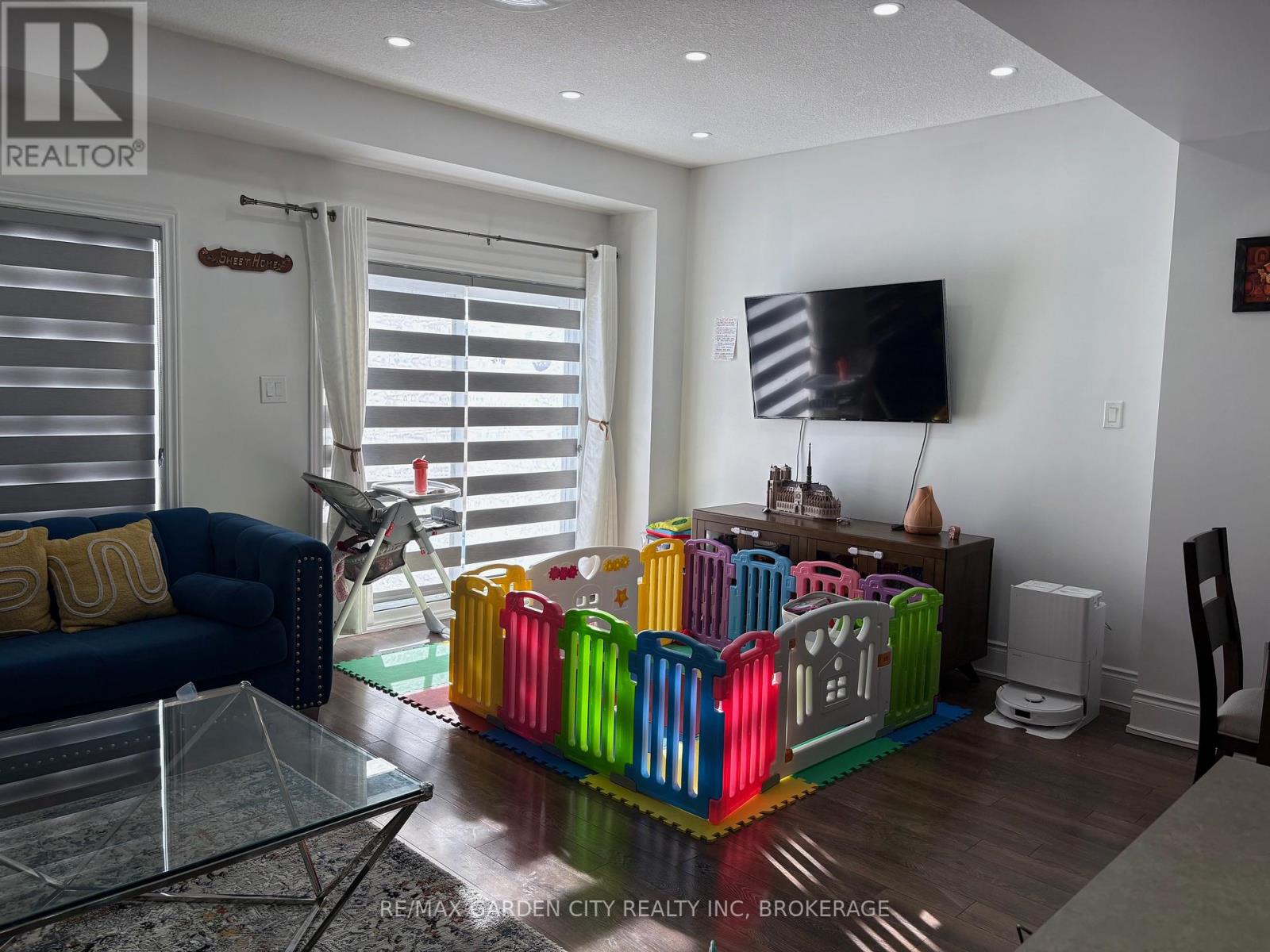 39 Sunset Way, Thorold, Ontario  L2V 0C7 - Photo 5 - X12735004