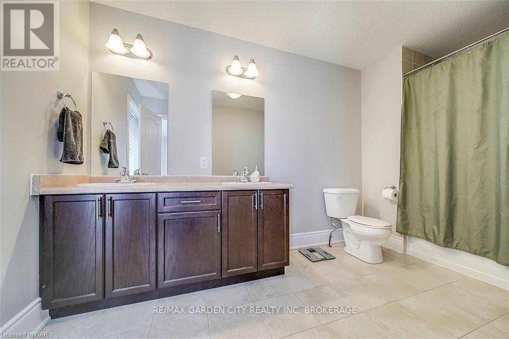 39 Sunset Way, Thorold, Ontario  L2V 0C7 - Photo 8 - X12735004