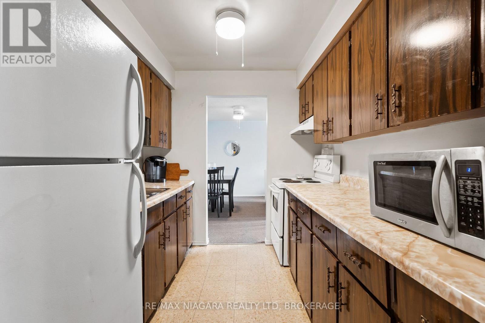 323 - 72 Main Street E, Port Colborne, Ontario  L3K 5Z8 - Photo 11 - X12735034