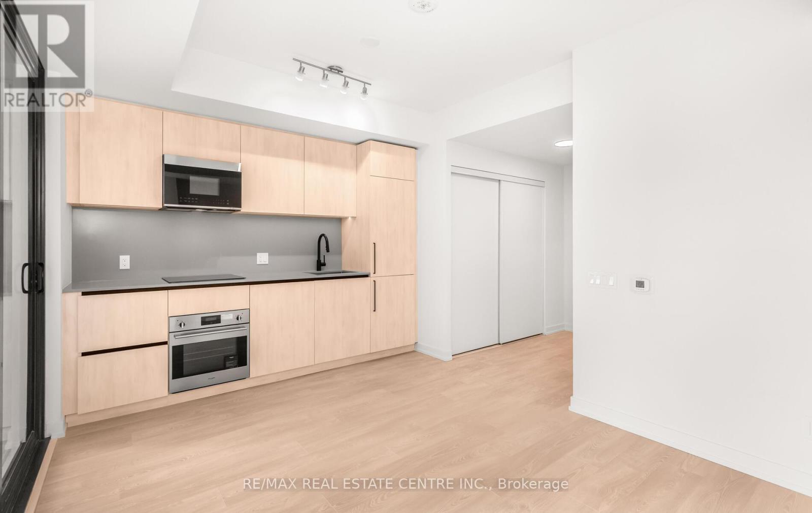 2203 - 35 Parliament Street, Toronto, Ontario  M5A 0Z5 - Photo 16 - C12734874