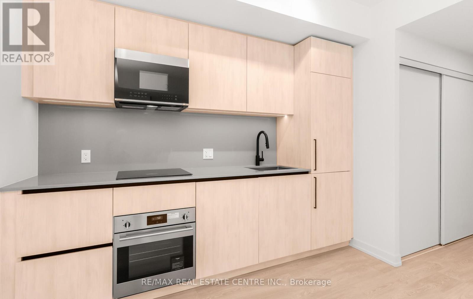 2203 - 35 Parliament Street, Toronto, Ontario  M5A 0Z5 - Photo 18 - C12734874