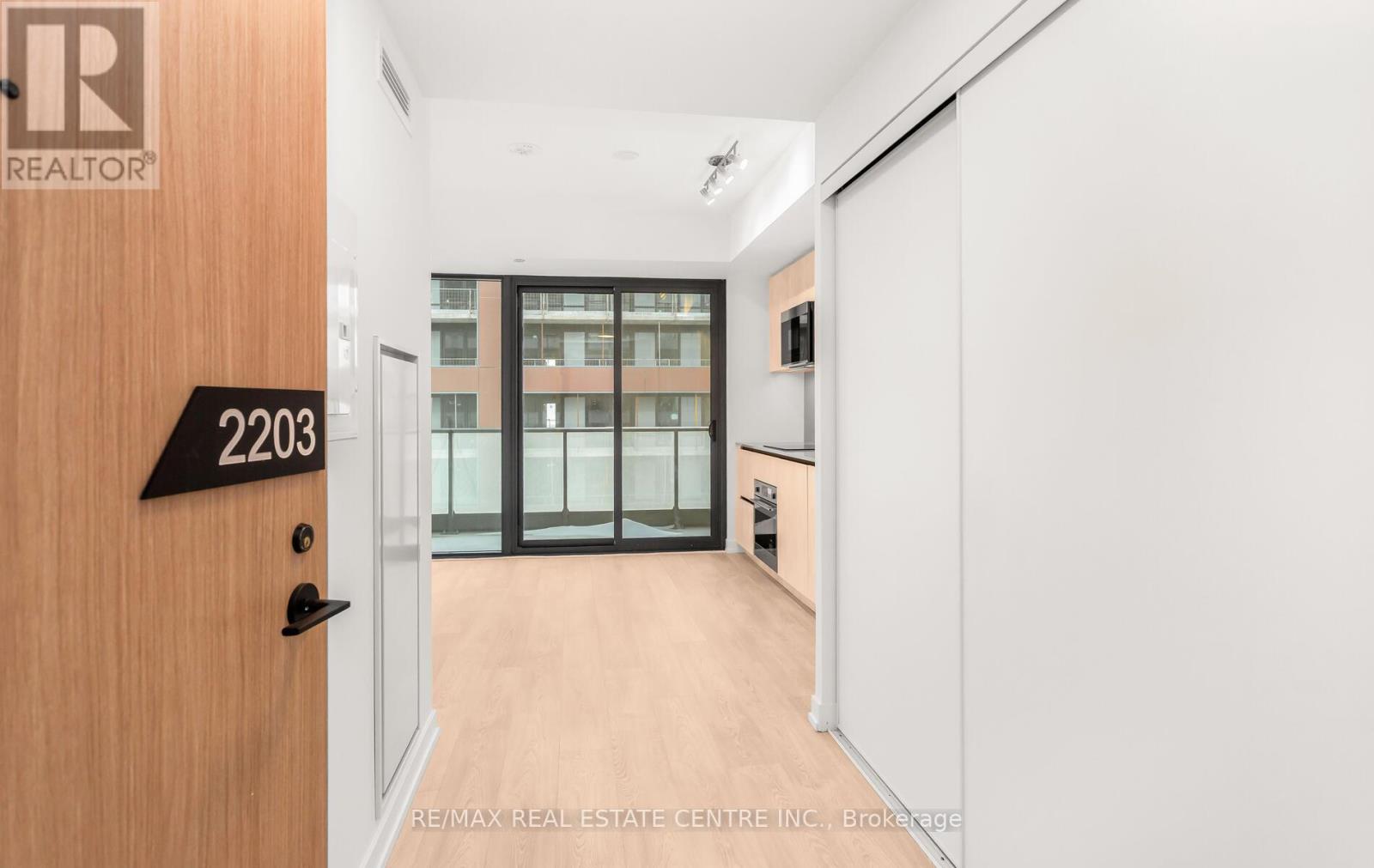 2203 - 35 Parliament Street, Toronto, Ontario  M5A 0Z5 - Photo 8 - C12734874