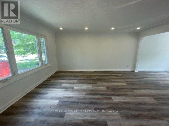 117 Patricia Avenue, Toronto, Ontario  M2M 1J3 - Photo 3 - C12734886