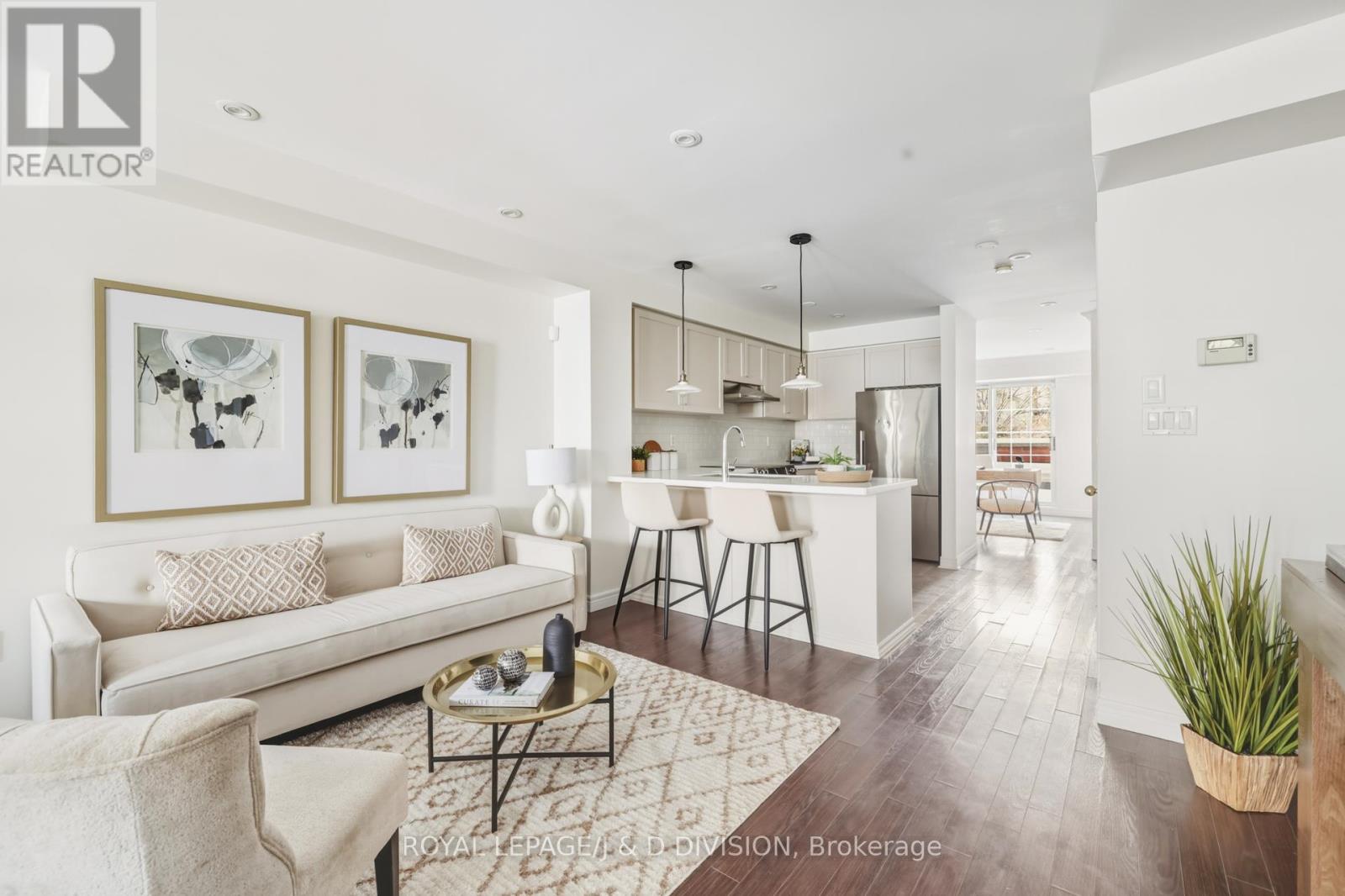 1 - 120 STRACHAN AVENUE, Toronto, Ontario