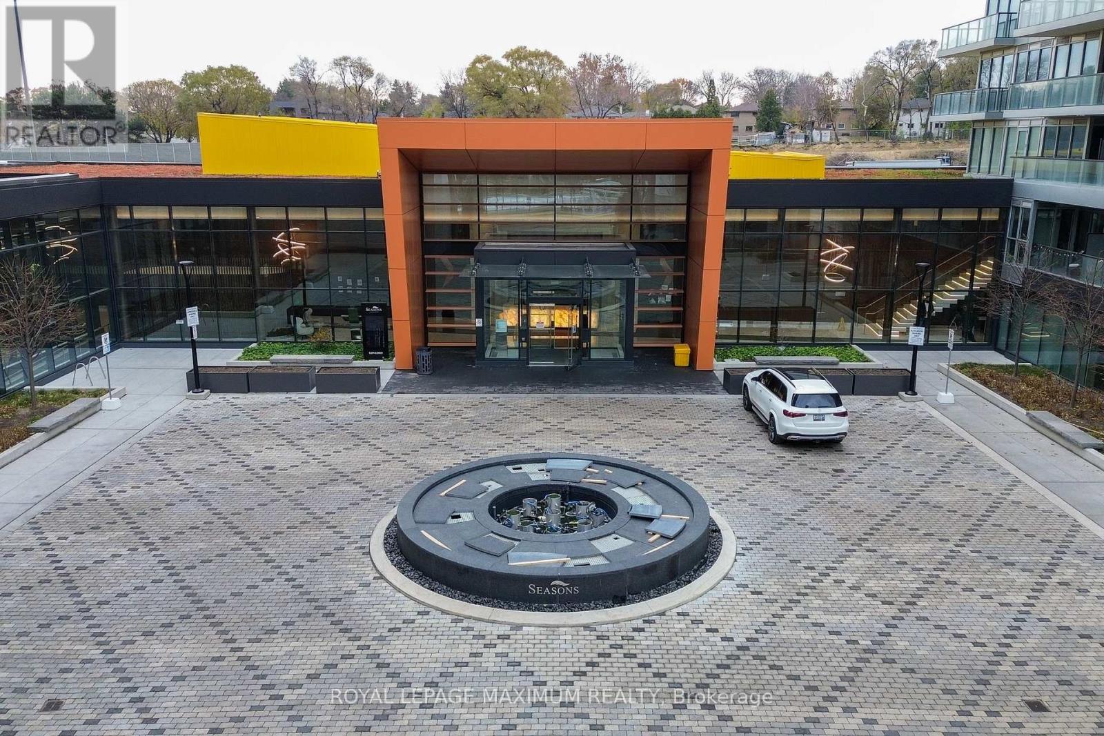 502 - 95 MCMAHON DRIVE, Toronto, Ontario