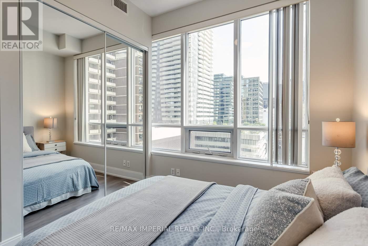 1101 - 21 Balmuto Street, Toronto, Ontario  M4Y 1W4 - Photo 25 - C12734950