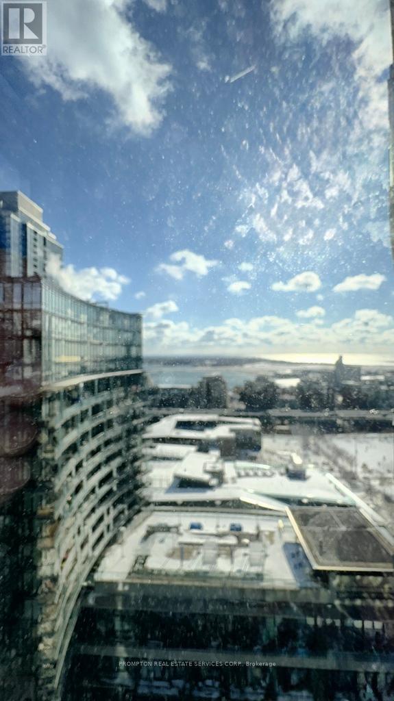 2512 - 25 Capreol Court, Toronto, Ontario  M5V 3Z7 - Photo 12 - C12734956