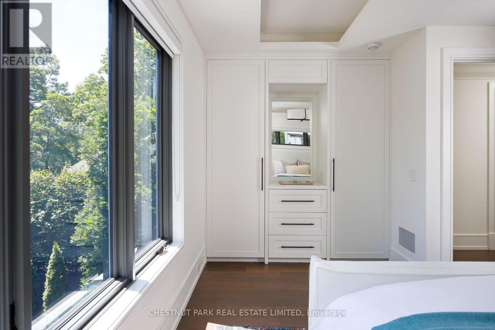 3 Whitney Avenue, Toronto, Ontario  M4W 2A7 - Photo 19 - C12734970