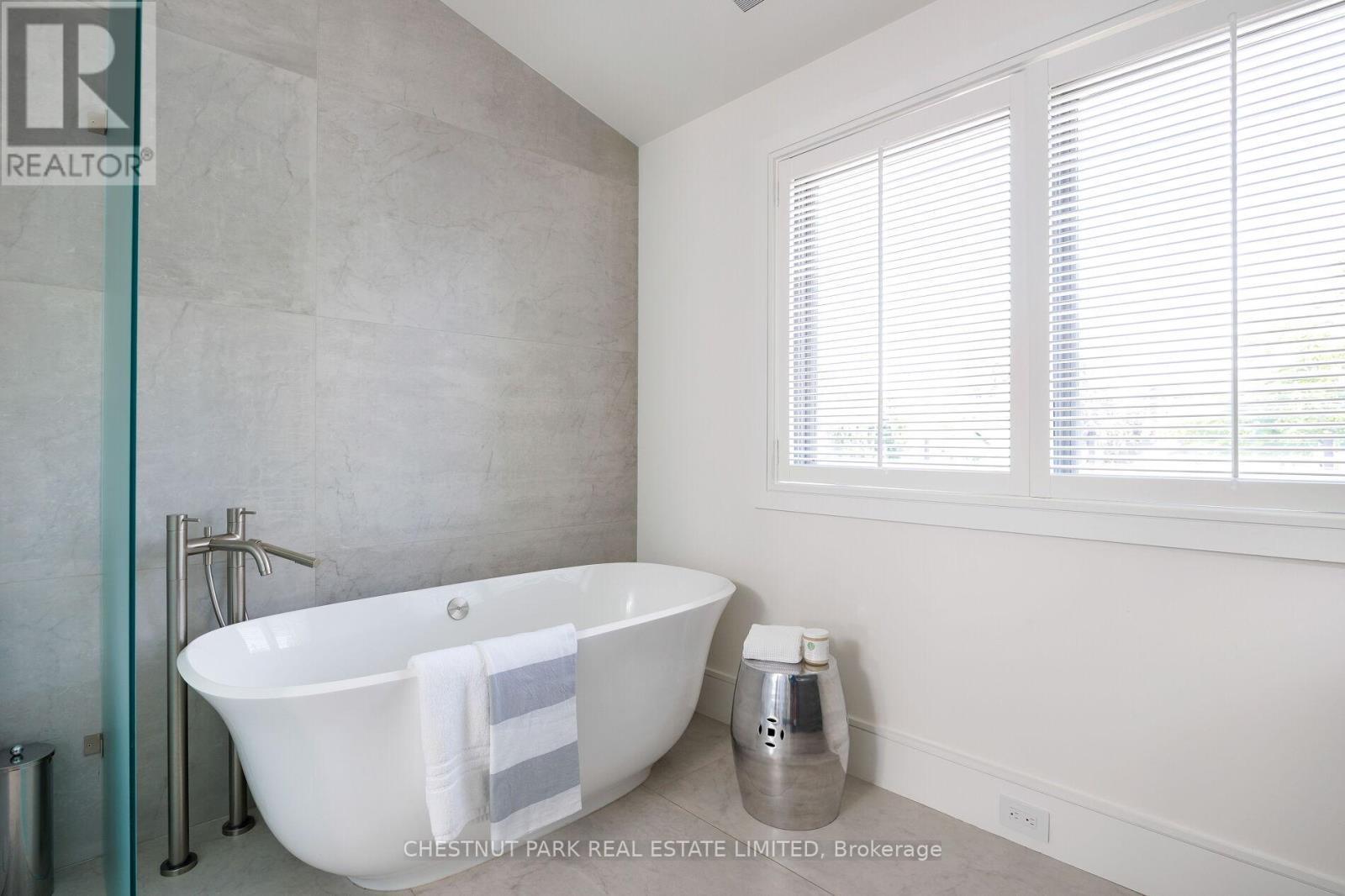 3 Whitney Avenue, Toronto, Ontario  M4W 2A7 - Photo 29 - C12734970