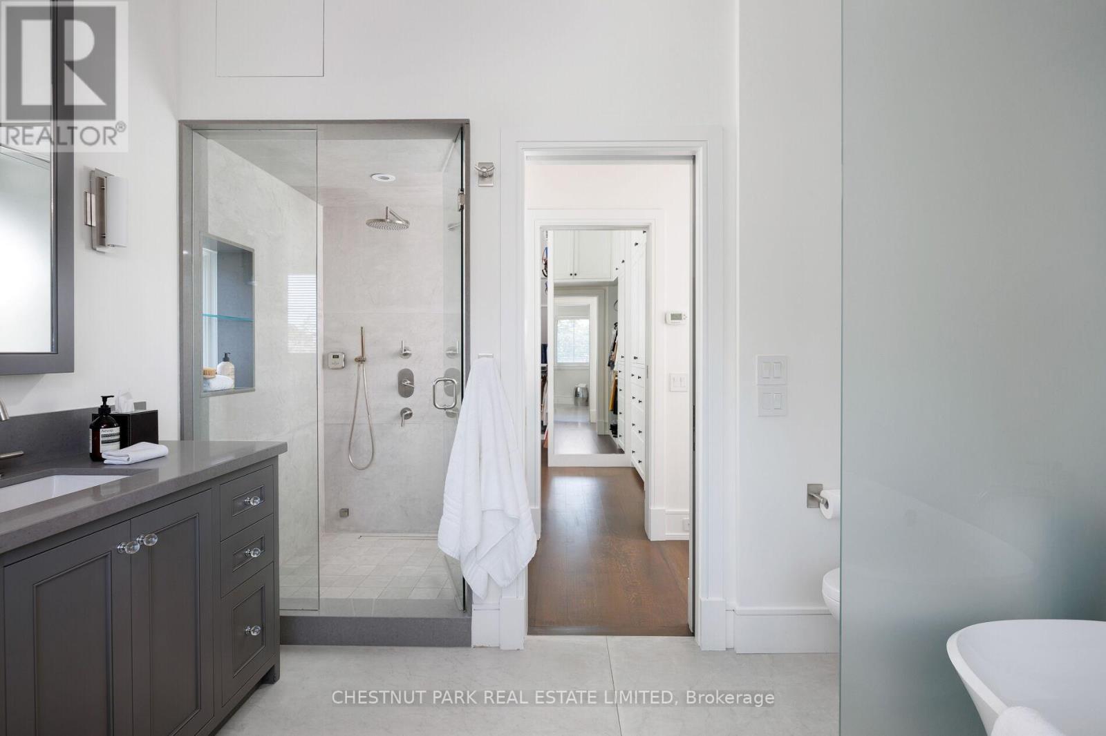 3 Whitney Avenue, Toronto, Ontario  M4W 2A7 - Photo 30 - C12734970